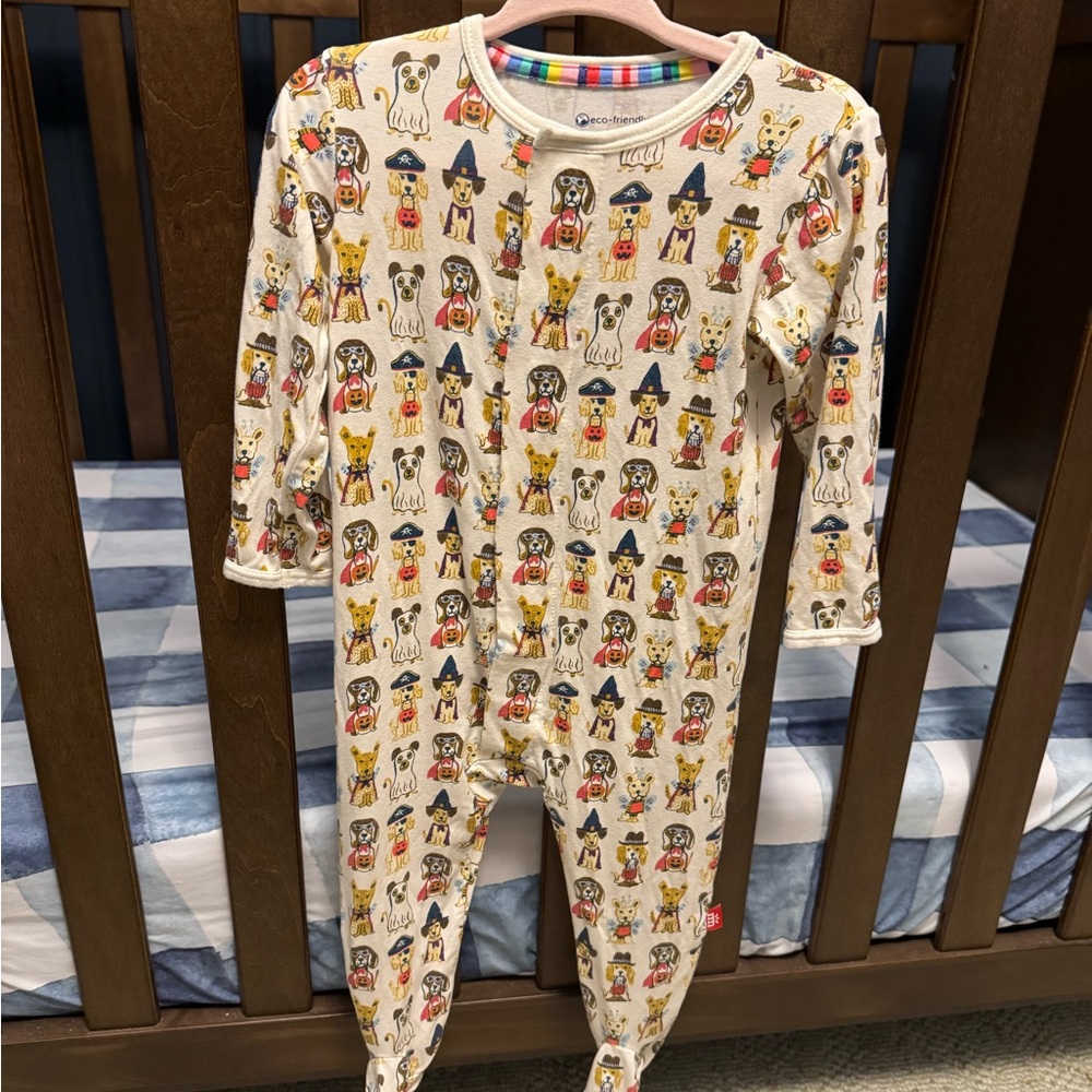 Magnetic Me Halloween Dog Print Footie